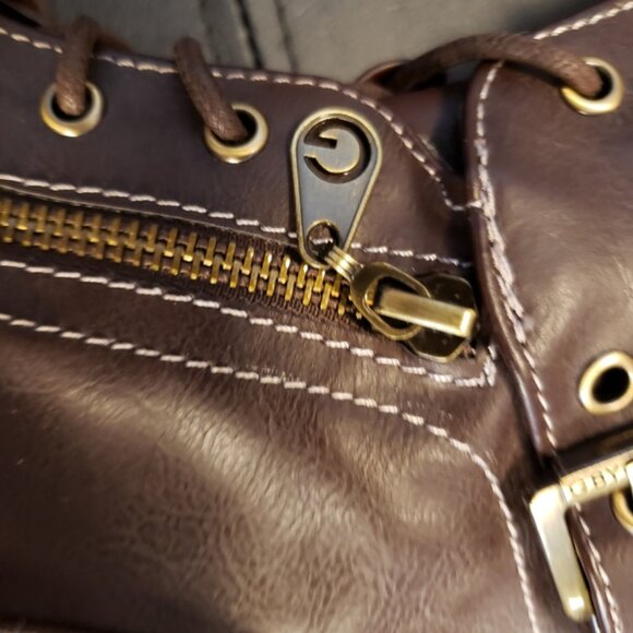 NEW Guess Lace-up Boots - Picture 7 of 7